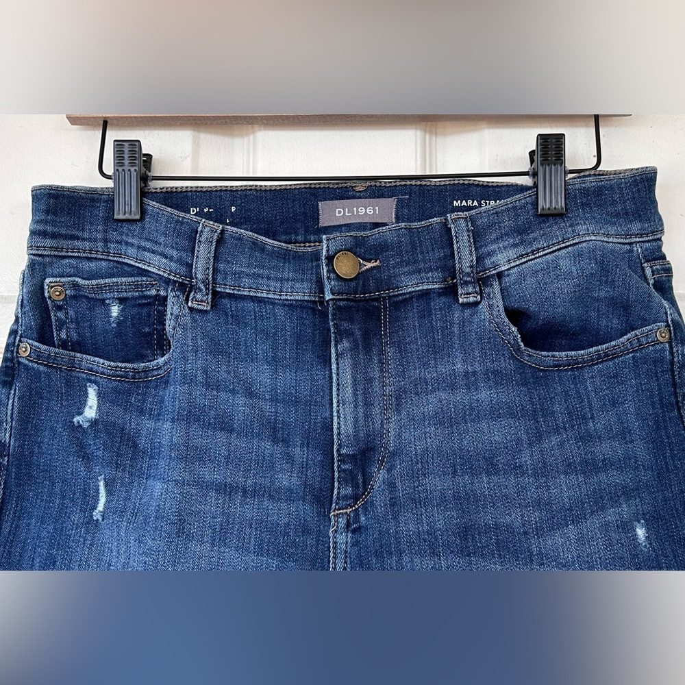 DL 1961 Mara Straight Mid‎ Rise Instasculpt Ankle Jeans Size 30 - Picture 3 of 12